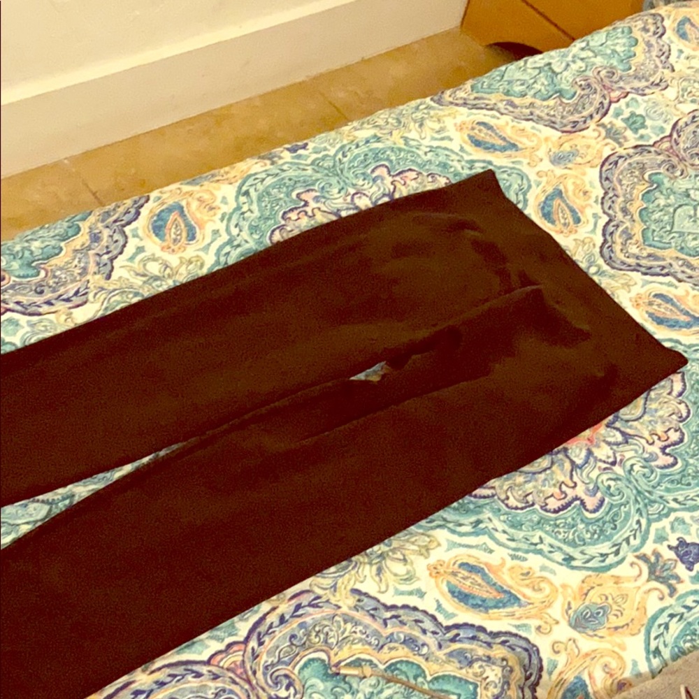 GYM SHARK BLACK LEGGINGS WOMENS SIZE MEDIUM